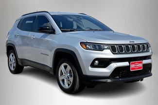 Used 2024 Jeep Compass Latitude video 1