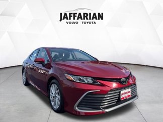 Certified 2022 Toyota Camry LE image 1