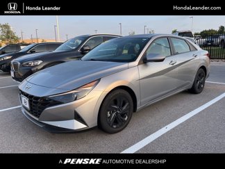 Used 2021 Hyundai Elantra SEL w/ Preferred Accessory Package image 1