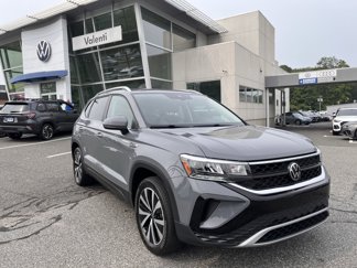 Certified 2023 Volkswagen Taos SE w/ Panoramic Sunroof Package image 1