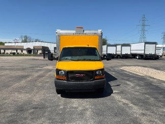 Used 2016 GMC Savana 3500 Extended image 1