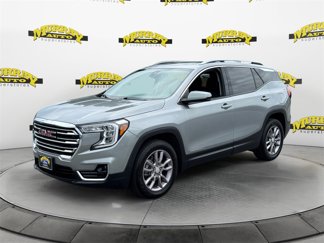 Used 2023 GMC Terrain SLT image 1
