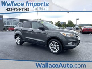 Used 2017 Ford Escape SE image 1