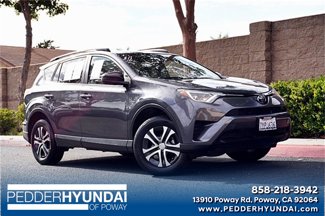 Used 2017 Toyota RAV4 LE image 1