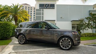 Used 2025 Land Rover Range Rover Long Wheelbase Autobiography image 1
