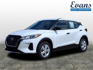 Used 2024 Nissan Kicks S image 1