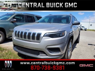 Used 2020 Jeep Cherokee Latitude w/ Cold Weather Group image 1