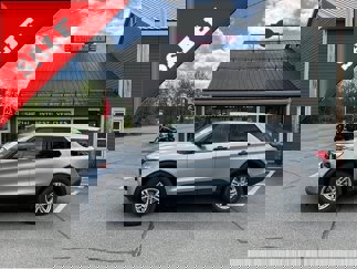 Used 2022 Ford Explorer 4WD w/ Class IV Trailer Tow Package image 1