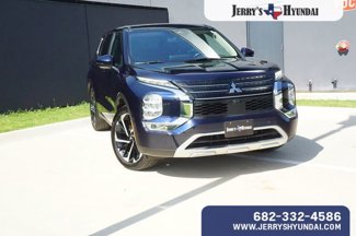 Used 2022 Mitsubishi Outlander SE image 1