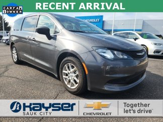 Used 2023 Chrysler Voyager LX image 1