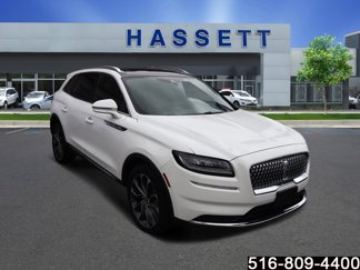 Used 2022 Lincoln Nautilus Reserve image 1