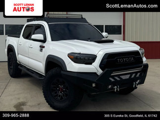 Used 2017 Toyota Tacoma TRD Pro image 1