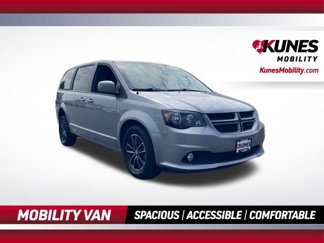 Used 2019 Dodge Grand Caravan GT image 1