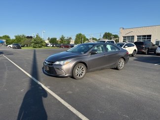 Used 2016 Toyota Camry XLE image 1