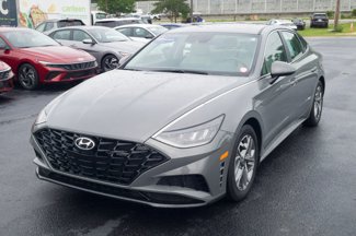 Used 2023 Hyundai Sonata SEL w/ Winter Weather Package image 1