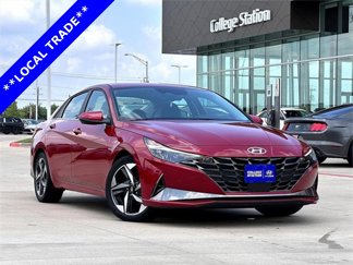 Used 2021 Hyundai Elantra Limited image 1