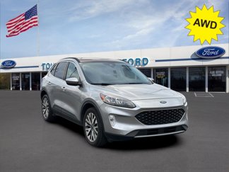 Used 2022 Ford Escape Titanium image 1