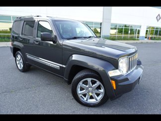 Used 2010 Jeep Liberty Limited w/ Tire & Wheel Group image 1