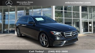 Used 2017 Mercedes-Benz E 400 4MATIC Wagon image 1