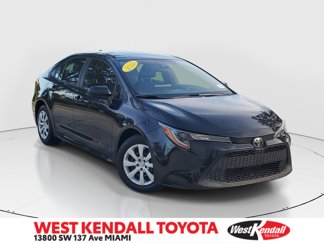 Used 2022 Toyota Corolla LE image 1