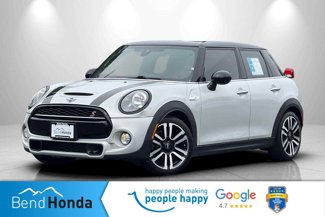 Used 2019 MINI Cooper S image 1
