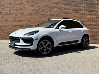 Used 2024 Porsche Macan image 1