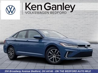 New 2025 Volkswagen Jetta SE image 1