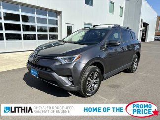 Used 2018 Toyota RAV4 XLE image 1