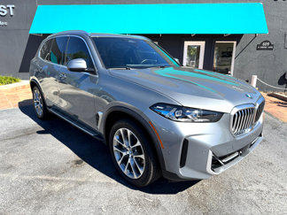 Used 2024 BMW X5 xDrive40i w/ Premium Package image 1