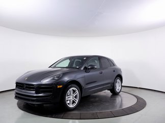 Used 2025 Porsche Macan image 1