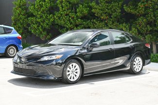 Used 2019 Toyota Camry L image 1