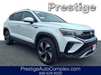 Used 2024 Volkswagen Taos SE image 1