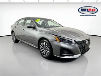 Used 2023 Nissan Altima 2.5 SV image 1