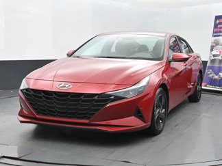 Used 2023 Hyundai Elantra SEL image 1