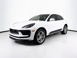 Certified 2023 Porsche Macan image 1