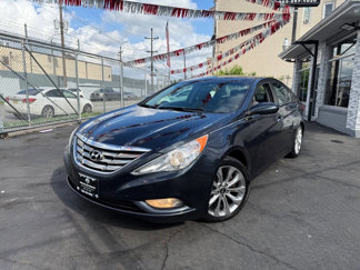 Used 2013 Hyundai Sonata SE image 1
