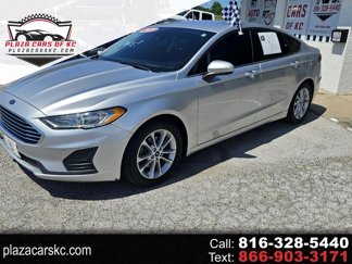 Used 2019 Ford Fusion SE image 1