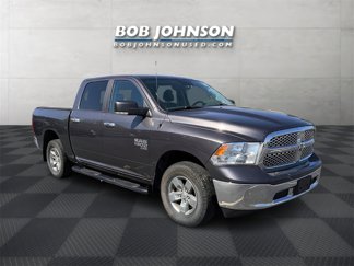 Used 2019 RAM 1500 Classic SLT w/ Luxury Group image 1