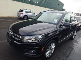 Used 2016 Volkswagen Tiguan SE image 1