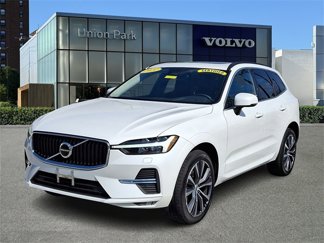 Used 2022 Volvo XC60 B5 Momentum w/ Climate Package image 1