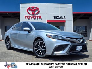 Used 2021 Toyota Camry SE image 1