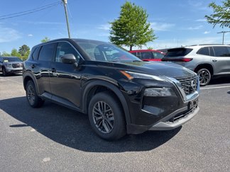 Used 2023 Nissan Rogue S image 1