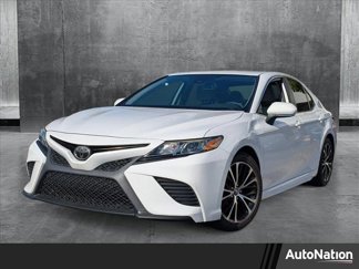 Used 2019 Toyota Camry SE image 1