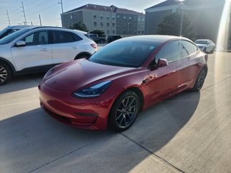Used 2021 Tesla Model 3 Standard Range Plus image 1