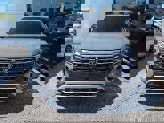 Used 2024 Volkswagen Atlas Peak Edition SEL image 1