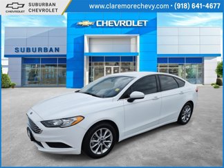 Used 2017 Ford Fusion SE w/ Fusion SE Technology Package image 1