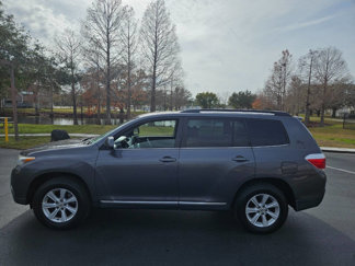 Used 2011 Toyota Highlander SE image 1