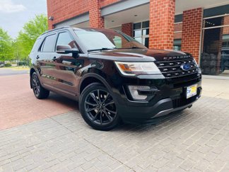 Used 2017 Ford Explorer XLT w/ Equipment Group 202A image 1