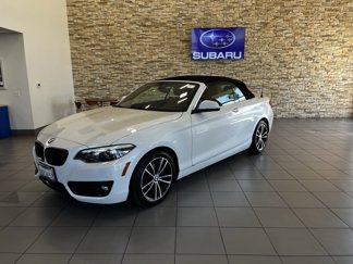 Used 2020 BMW 230i Convertible w/ Premium Package image 1