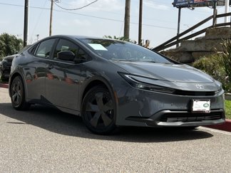 Used 2024 Toyota Prius LE image 1
